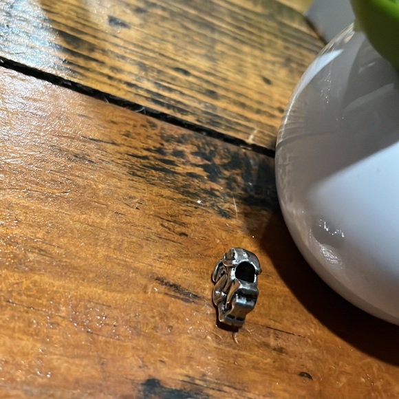 Couple charm 🫂 - Picture 4 of 4